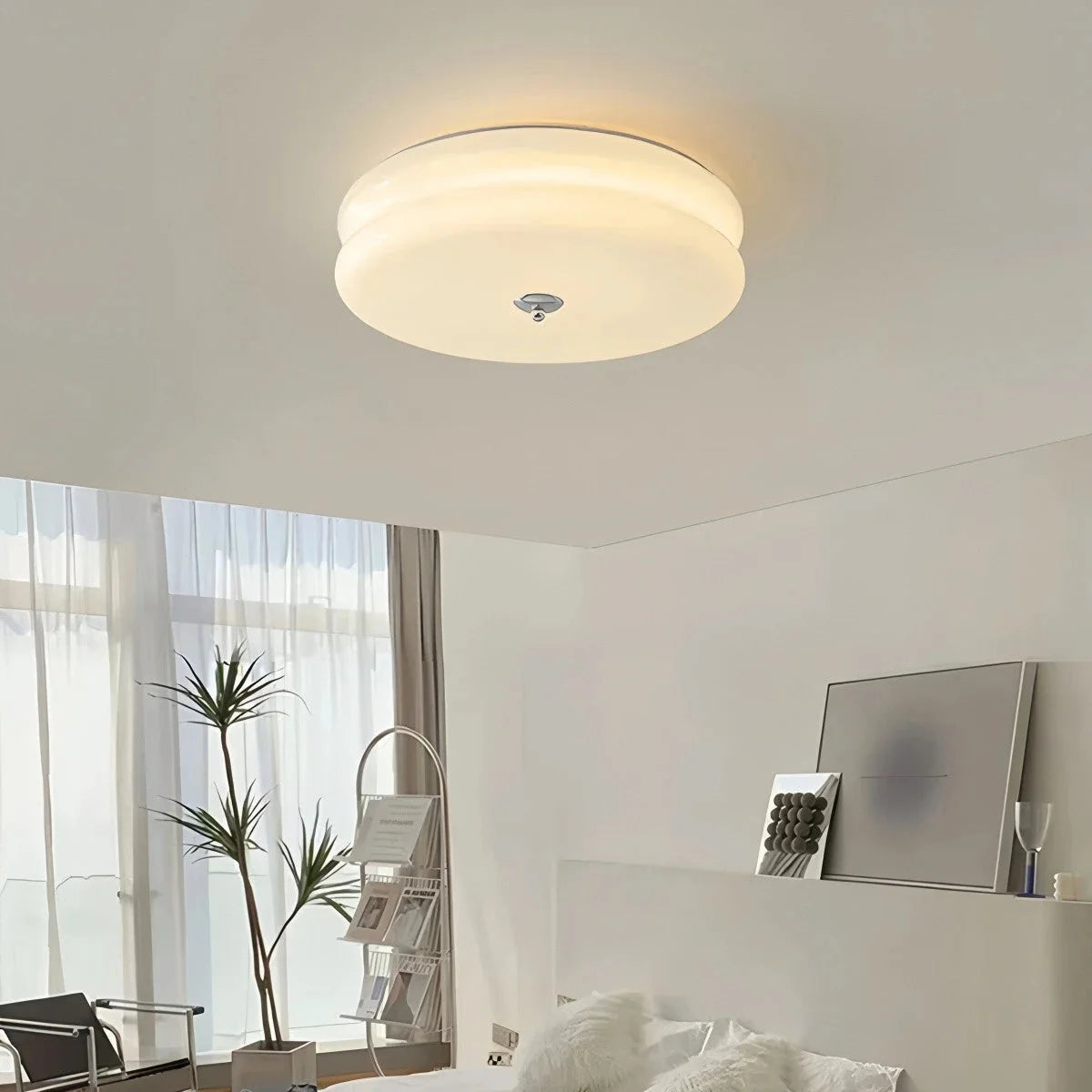 Art Deco Plafondlamp Met Gelaagde Glazen Kap