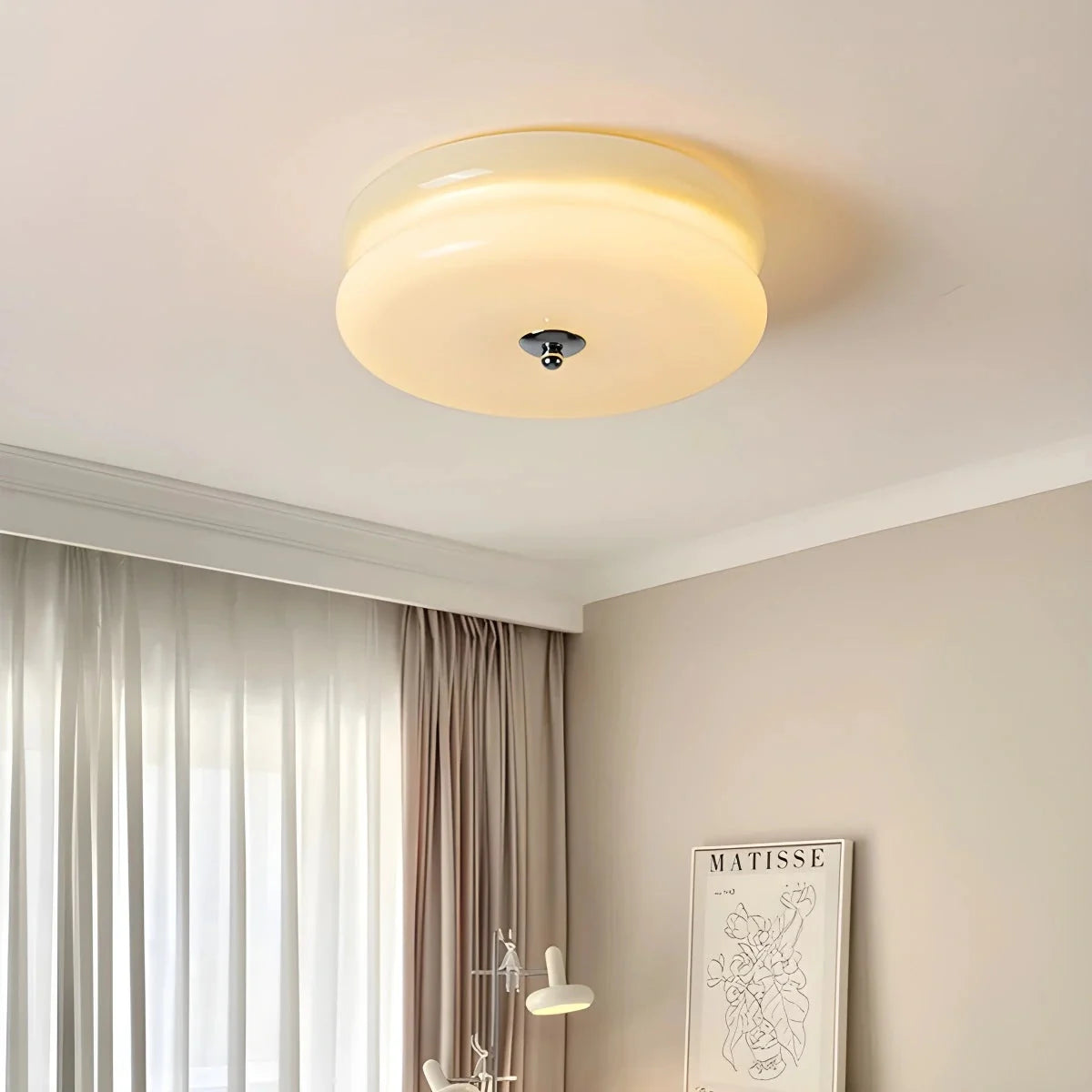 Art Deco Plafondlamp Met Gelaagde Glazen Kap