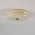 Art Deco Plafondlamp Met Gelaagde Glazen Kap