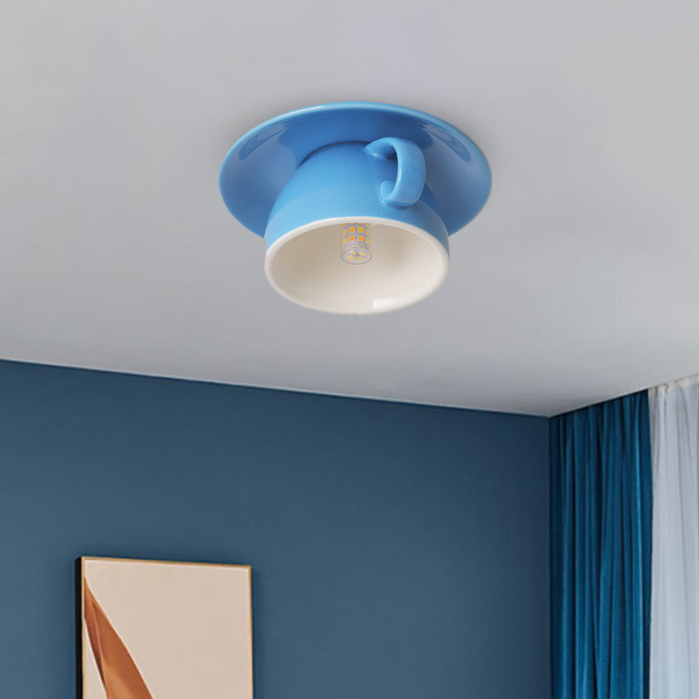 Retro Plafondlamp Met Speels Kopjesdesign Voor Unieke Interieurverlichting