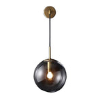 Wandlamp Met Glazen Bol En Draaibare Arm Voor Zachte Sfeerlicht