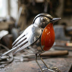 Metalen Robinsculptuur van Gerecycled Bestek met Handgevormde Details