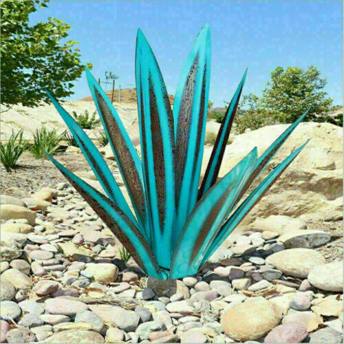 Metalen agave tuinsculptuur voor een decoratief tuinaccent