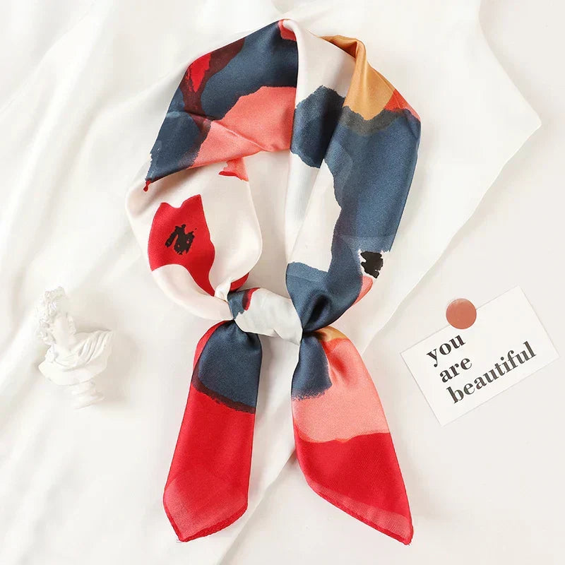 Geruite Zijden Sjaal Voor Elegante Styling Als Halsdoek Of Haaraccessoire