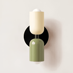 Moderne LED‑Wandlamp met Slanke Constructie voor Rustige Binnenverlichting