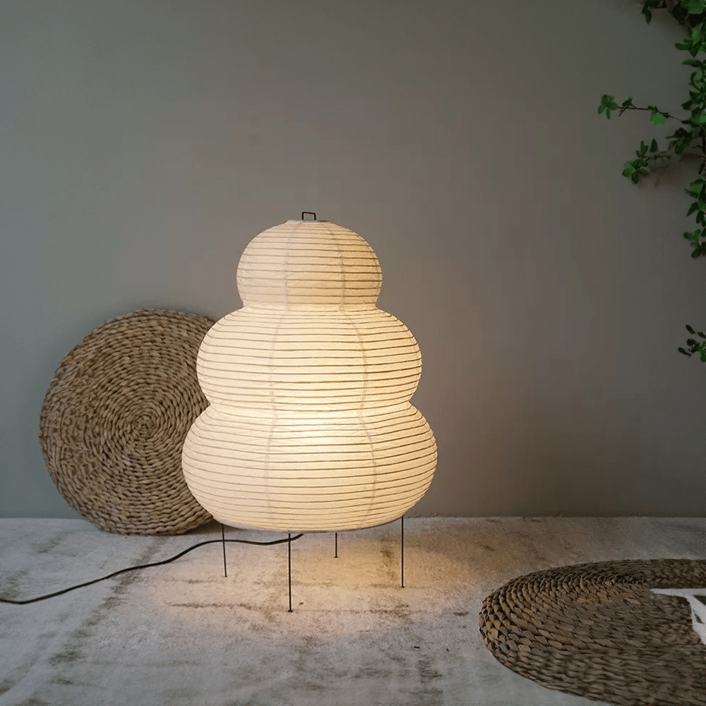 Groot Rijstpapier Vloerlamp Met Warm Licht En Driepoot Voor Rustige Sfeer