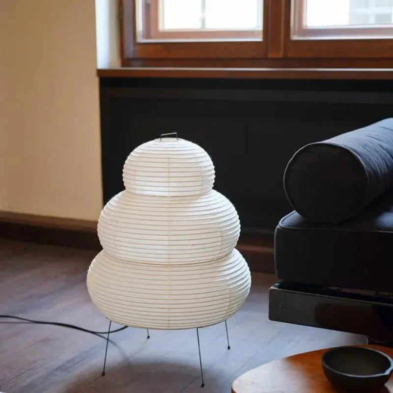 Groot Rijstpapier Vloerlamp Met Warm Licht En Driepoot Voor Rustige Sfeer