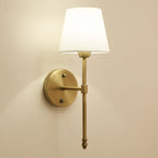Klassieke Wandlamp Met Stoffen Kap En Messing Armatuur
