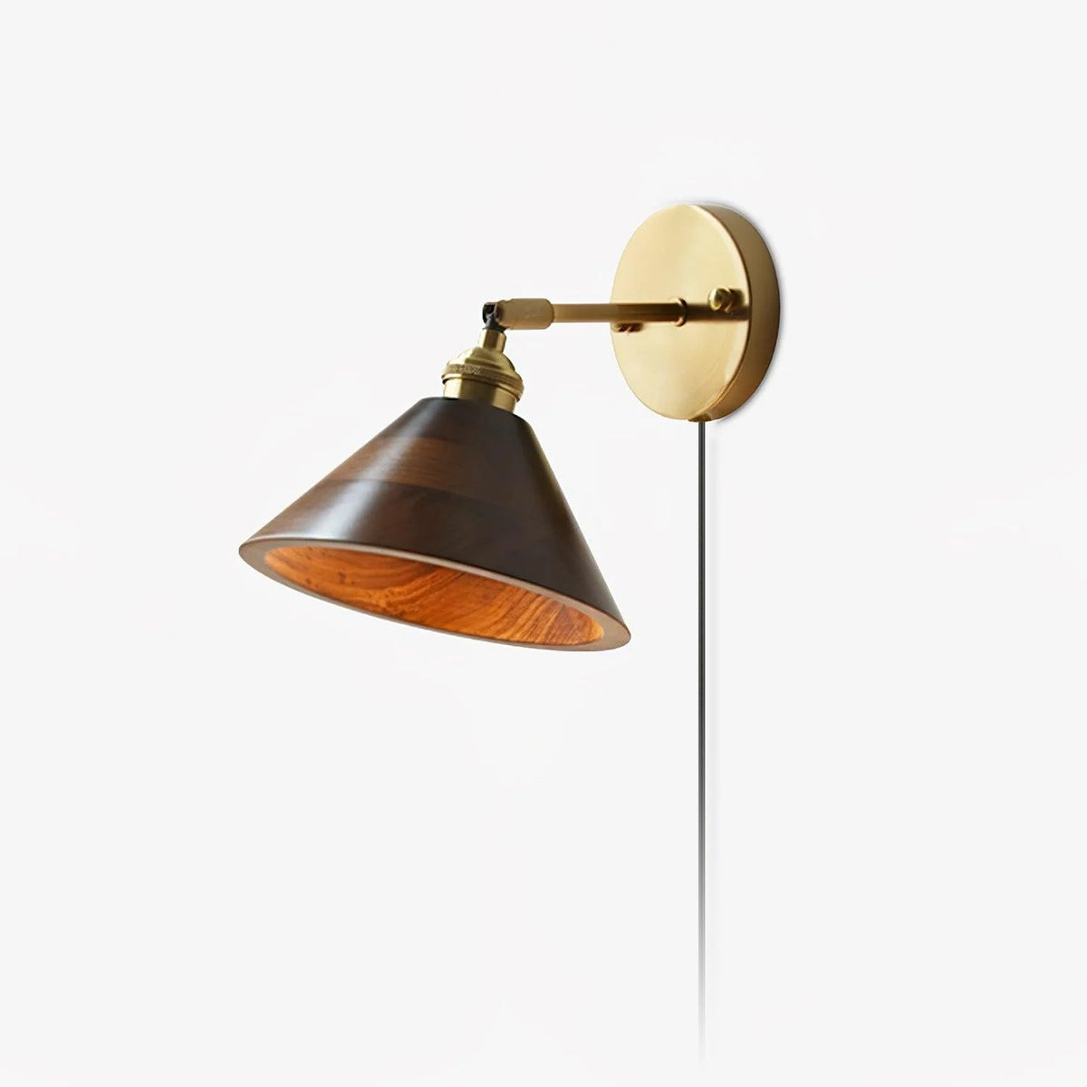 Vintage Wandlamp Met Houten Kap En Trekschakelaar
