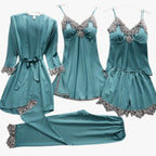 Pyjama Set Met Zachte Stof En Comfortabele Elegante Draagvorm
